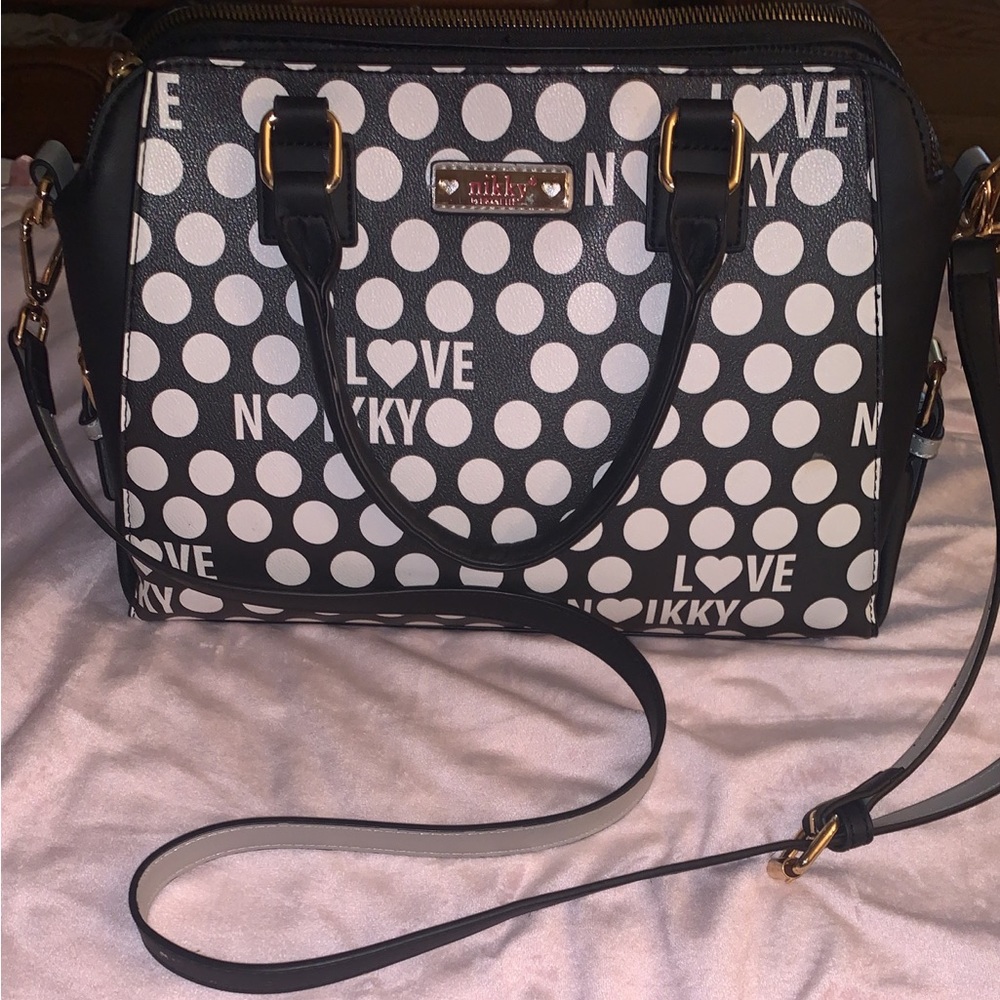 Nikky Purse